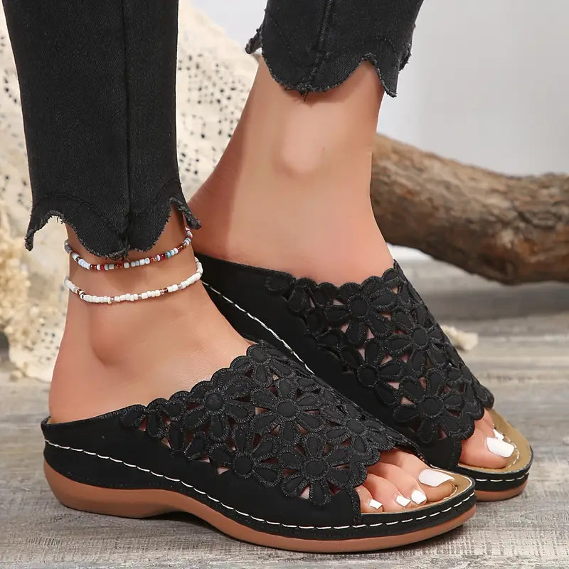 Soft Sole Women's Comfort Sandals Floral Design