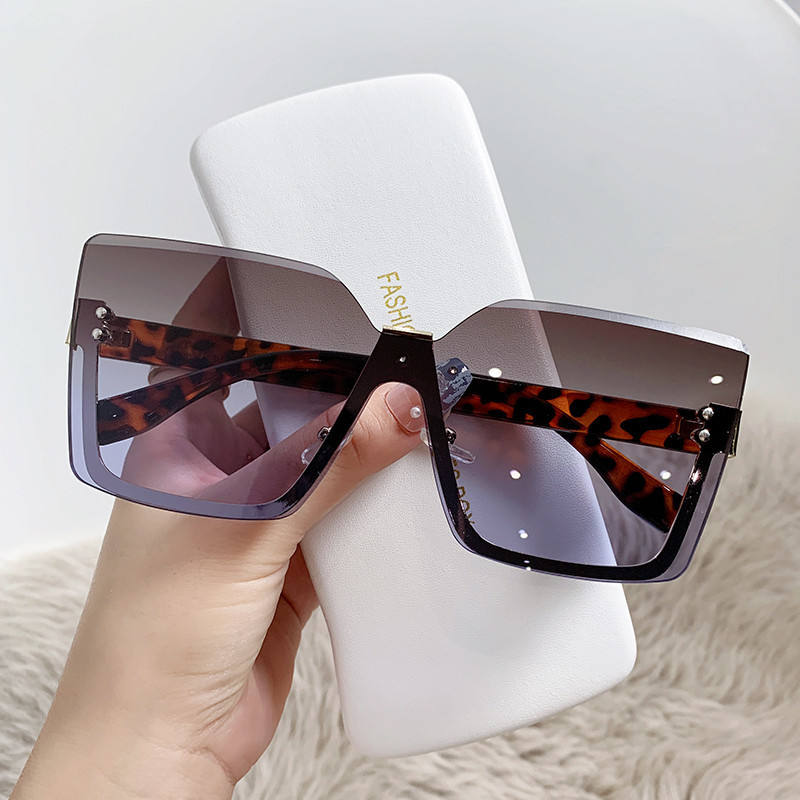 Square Shape Sporty Sunglasses