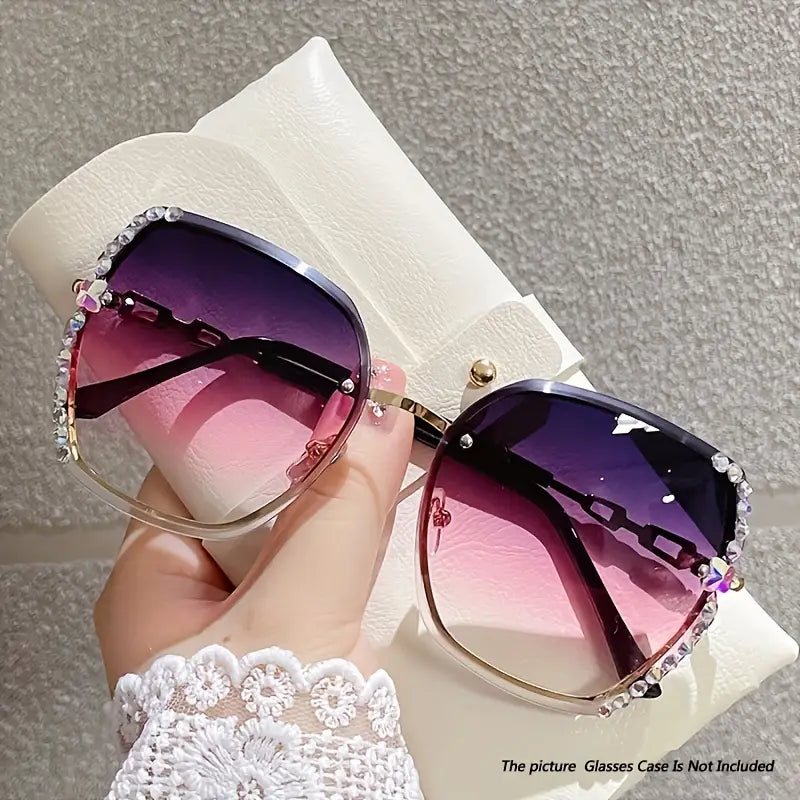 Celebrity Diamond Sunglasses  ( 4.9 ⭐⭐⭐⭐⭐ Reviews )
