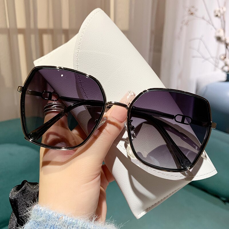 Carla Stunning Selfie Sunglass