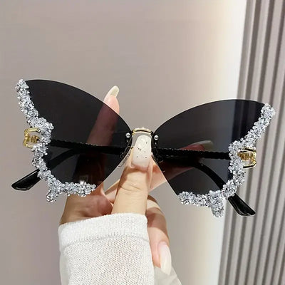 Celebrity Diamond Sunglasses  ( 4.9 ⭐⭐⭐⭐⭐ Reviews )