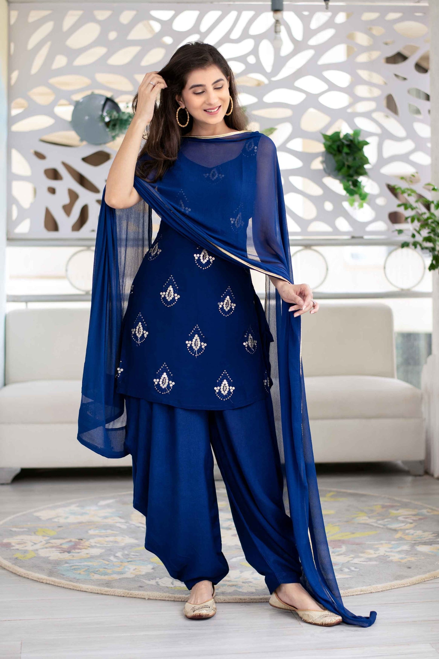 Deep Blue Georgette Round Neck Kurta Set (3-Piece Set)