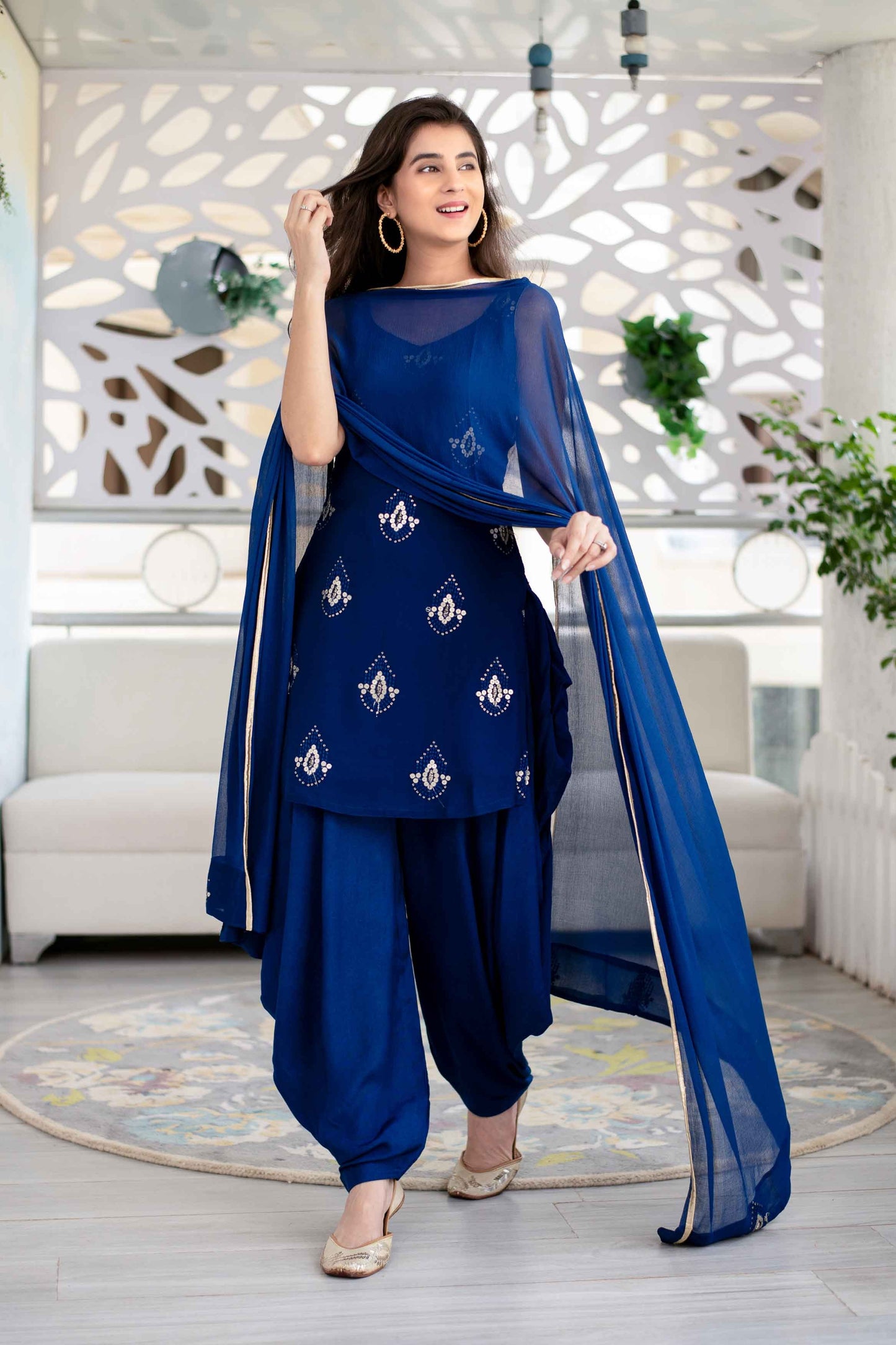 Deep Blue Georgette Round Neck Kurta Set (3-Piece Set)